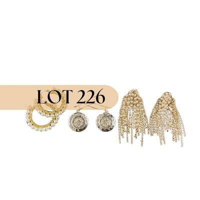 -226- COSTUME JEWELRY | Miscellaneous Gold Tone Earrings