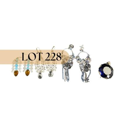 -228- COSTUME JEWELRY | Miscellaneous Earrings & Pendant