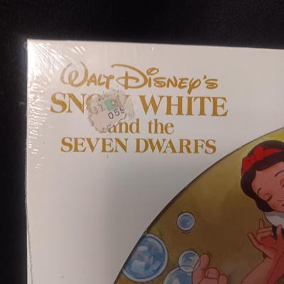1980 WALT DISNEY PROD. "SNOW WHITE AND THE 7 DWARFS" PICTURE DISC ALBUM