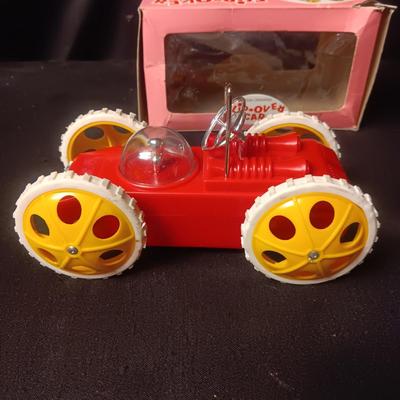 VINTAGE BATTERY OPERATED FLIP-OVER CAR