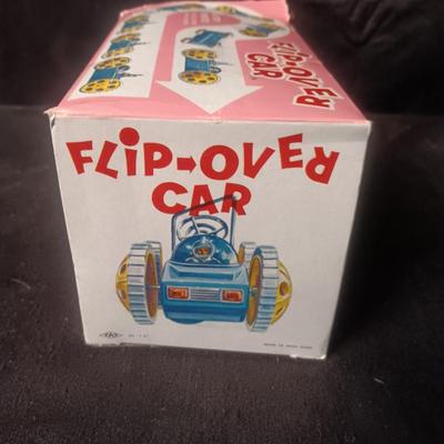 VINTAGE BATTERY OPERATED FLIP-OVER CAR