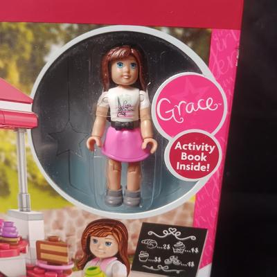 NEW AMERICAN GIRL 'GRACE'S PASTRY CART"