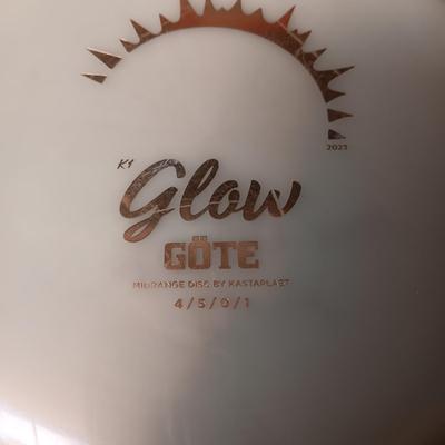 GOTE GLOW DISC GOLF MIDRANGE AND DISCRAFT EXTRA LONG RANGE DRIVER