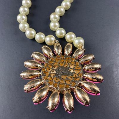 -243- BETSY JOHNSON | Colorful Necklaces | Marked