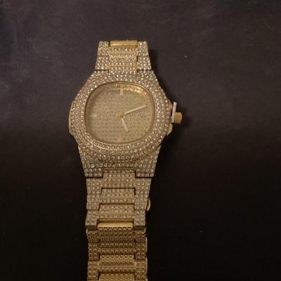 Hip hop crystal paved gold color watch
