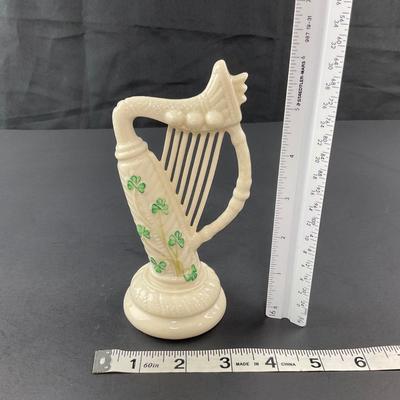 -262- BELLEEK | Donegal Irish Harp Shamrock Figure | 7th Mark