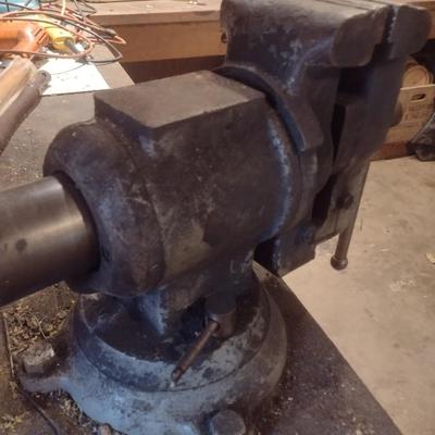 Allied Brand 120MM Multi-Purpose Bench Vise 4.75" Jaw