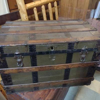 Vintage Wood Steamer Chest (No Tray)