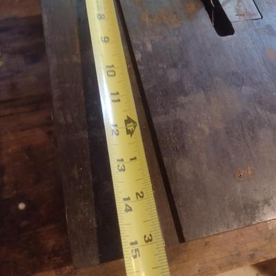 Western Auto Wizard Table Saw with Mobile Wood Work Bench
