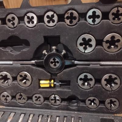 National Tap and Die Tool Set