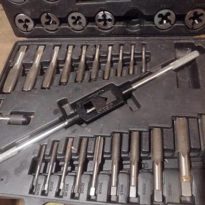 National Tap and Die Tool Set