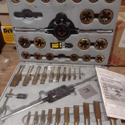Metric Tap and Die Tool Set