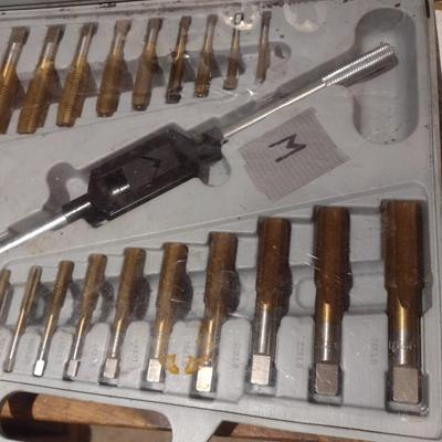 Metric Tap and Die Tool Set