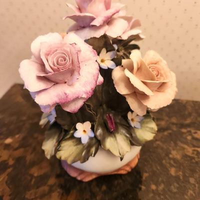 Lot #156 Capodimonte Style Flower Bouquet - bisque china