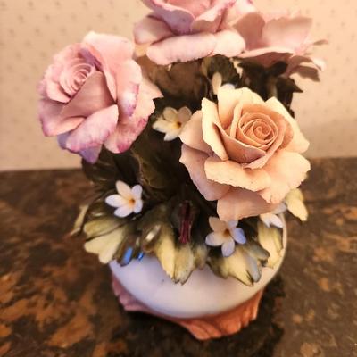 Lot #156 Capodimonte Style Flower Bouquet - bisque china