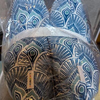 NOV OGR ATZ Outdoor Set Of Two Decorative Pillows New In The Package