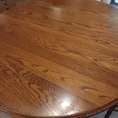 Five-Piece Solid Wood Dining Set with Round Pedestal Table and Four Matching Chairs