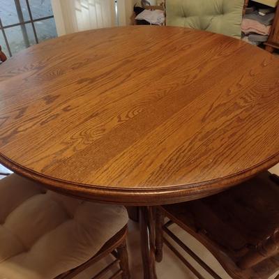 Five-Piece Solid Wood Dining Set with Round Pedestal Table and Four Matching Chairs