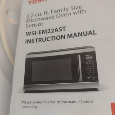 Toshiba 1200 Watt Microwave- In Working Condition