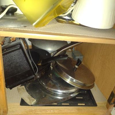 Large Collection of Kitchen Ware- Dinnerware, Bake Ware, Storage Containers, Pots, Pans, etc.