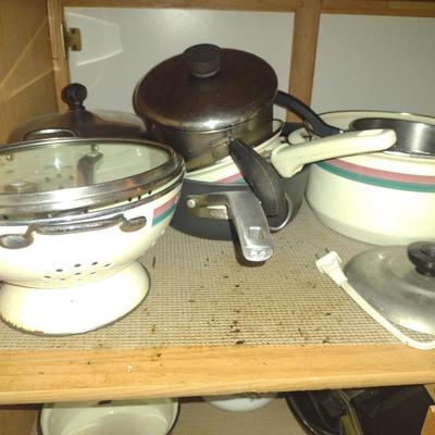Large Collection of Kitchen Ware- Dinnerware, Bake Ware, Storage Containers, Pots, Pans, etc.
