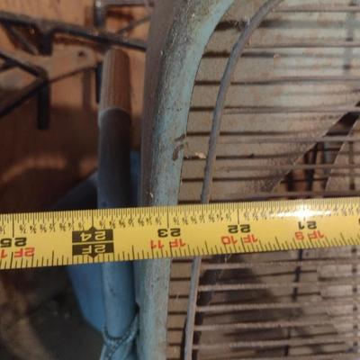 Dominion 23 Inch Box Fan on Stand- In Working Condition