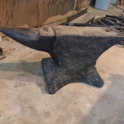 Vintage Forged Steel Anvil- Possibly Trenton- Over 100 Pounds