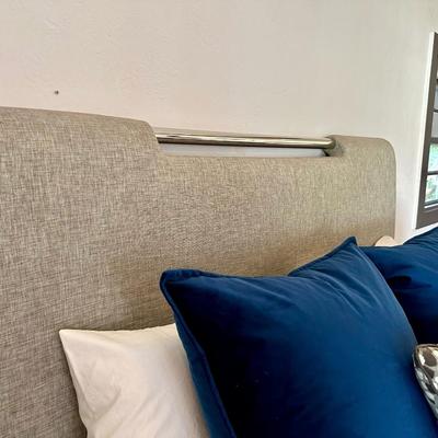 Queen bed frame & SleepWorld Mattress
