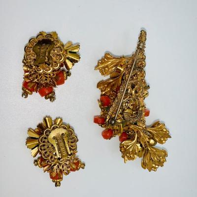 Miriam Haskell Baroque pearl coral & jade costume jewelry pin & earrings