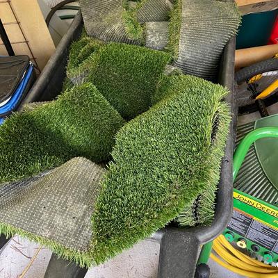 Professional Backyard Putting Green with Fringe