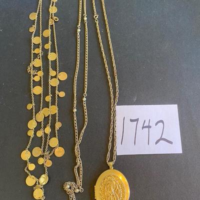 Necklace Lot