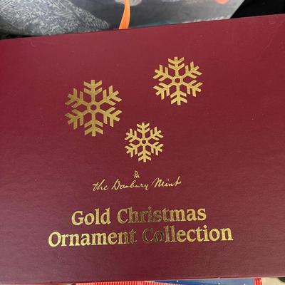 2007 Danbury Mint Gold Christmas Ornament Collection