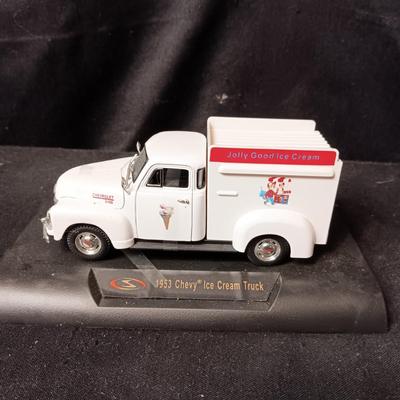 2 DIE-CAST MODEL VEHICLES