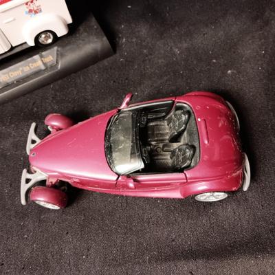 2 DIE-CAST MODEL VEHICLES