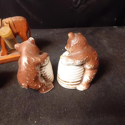 3 SETS OF VINTAGE SHAKERS
