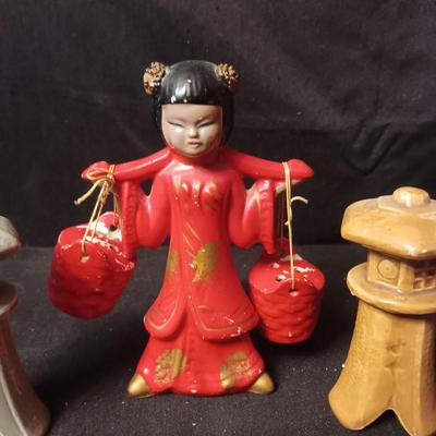 ASIAN THEMED SHAKERS