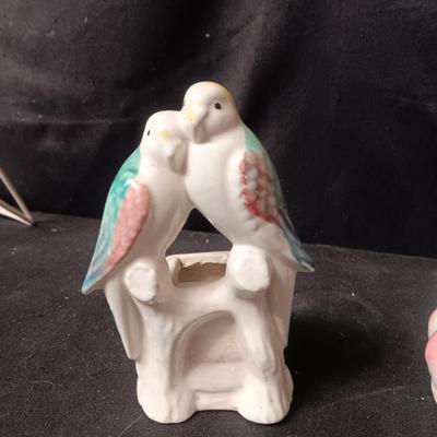 VINTAGE BIRD POT, DUCK SHAKERS AND SMALL BABY FIGURINES