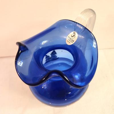 Lot #171 Fenton Snowman Pitcher - 95th Anniversary Piece, Limited