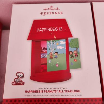 31 Hallmark Keepsake Christmas ornaments Happiness is Peanuts All Year Long Gang Snoopy Charlie Brown