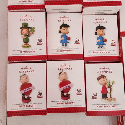 31 Hallmark Keepsake Christmas ornaments Happiness is Peanuts All Year Long Gang Snoopy Charlie Brown