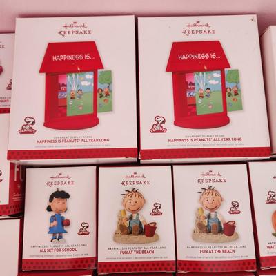 31 Hallmark Keepsake Christmas ornaments Happiness is Peanuts All Year Long Gang Snoopy Charlie Brown