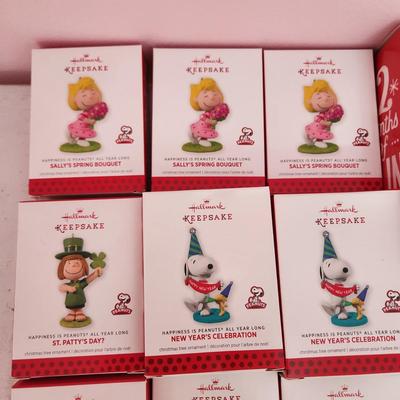 31 Hallmark Keepsake Christmas ornaments Happiness is Peanuts All Year Long Gang Snoopy Charlie Brown