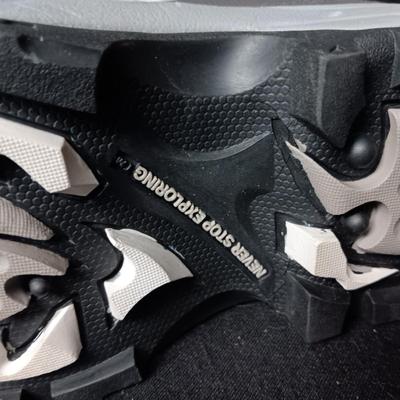 LIKE NEW WOMEN'S THE NORTH FACE WATERPROOF INSULATED BOOTS