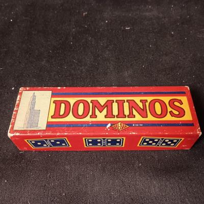 VINTAGE WOODEN CHECKERS AND DOMINOES