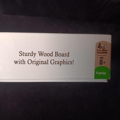 MORK & MINDY BOARD GAME AND LIKE NEW OUIJA BOARD