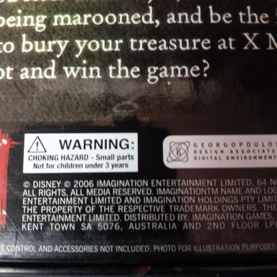 LIKE NEW PIRATES OF THE CARIBBEAN BOARD GAME