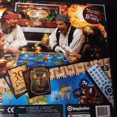LIKE NEW PIRATES OF THE CARIBBEAN BOARD GAME