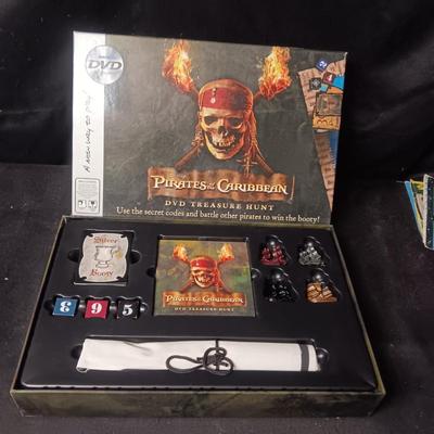 LIKE NEW PIRATES OF THE CARIBBEAN BOARD GAME