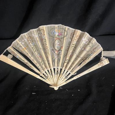 Four Hand Fans (DR-MG)