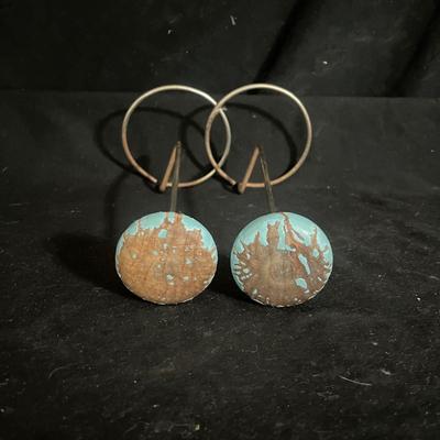 Retro Hat/Wig Wood & Metal Display Stand & Hair Pin (DR-MG)